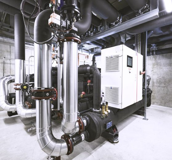 Ideal für Gewerbe, Mehrfamilienhäuser, Industrie, die Großwärmepumpe von Ochsner Groß-Wärmepumpen